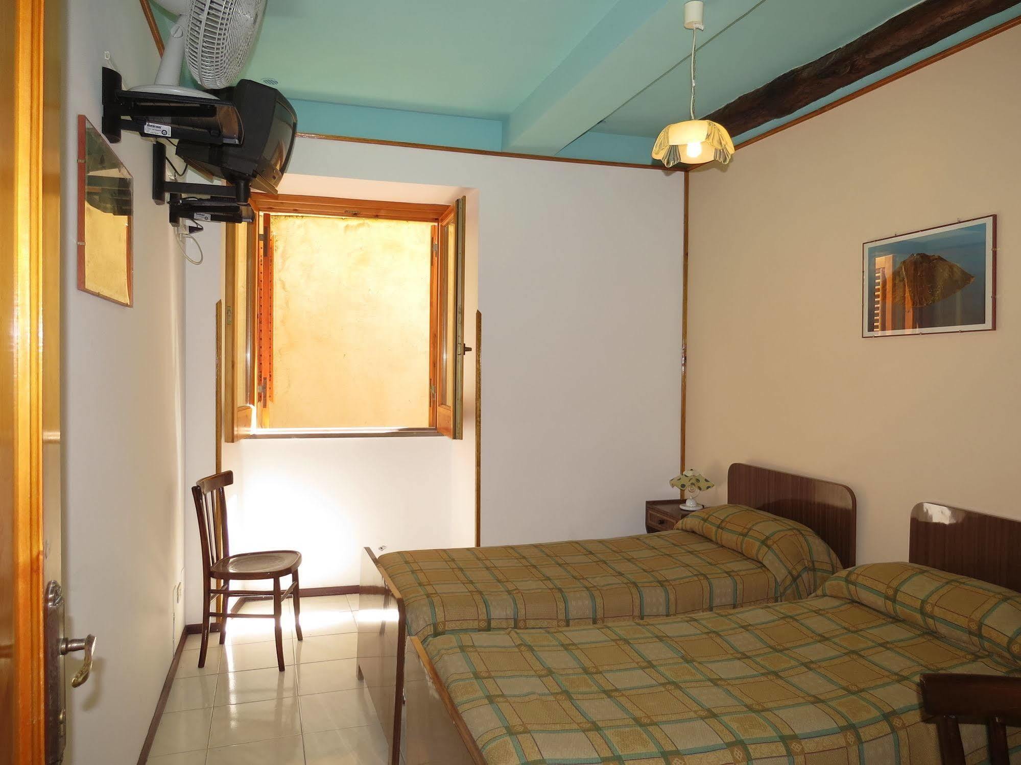 Casa Vittorio B&B ليباري المظهر الخارجي الصورة