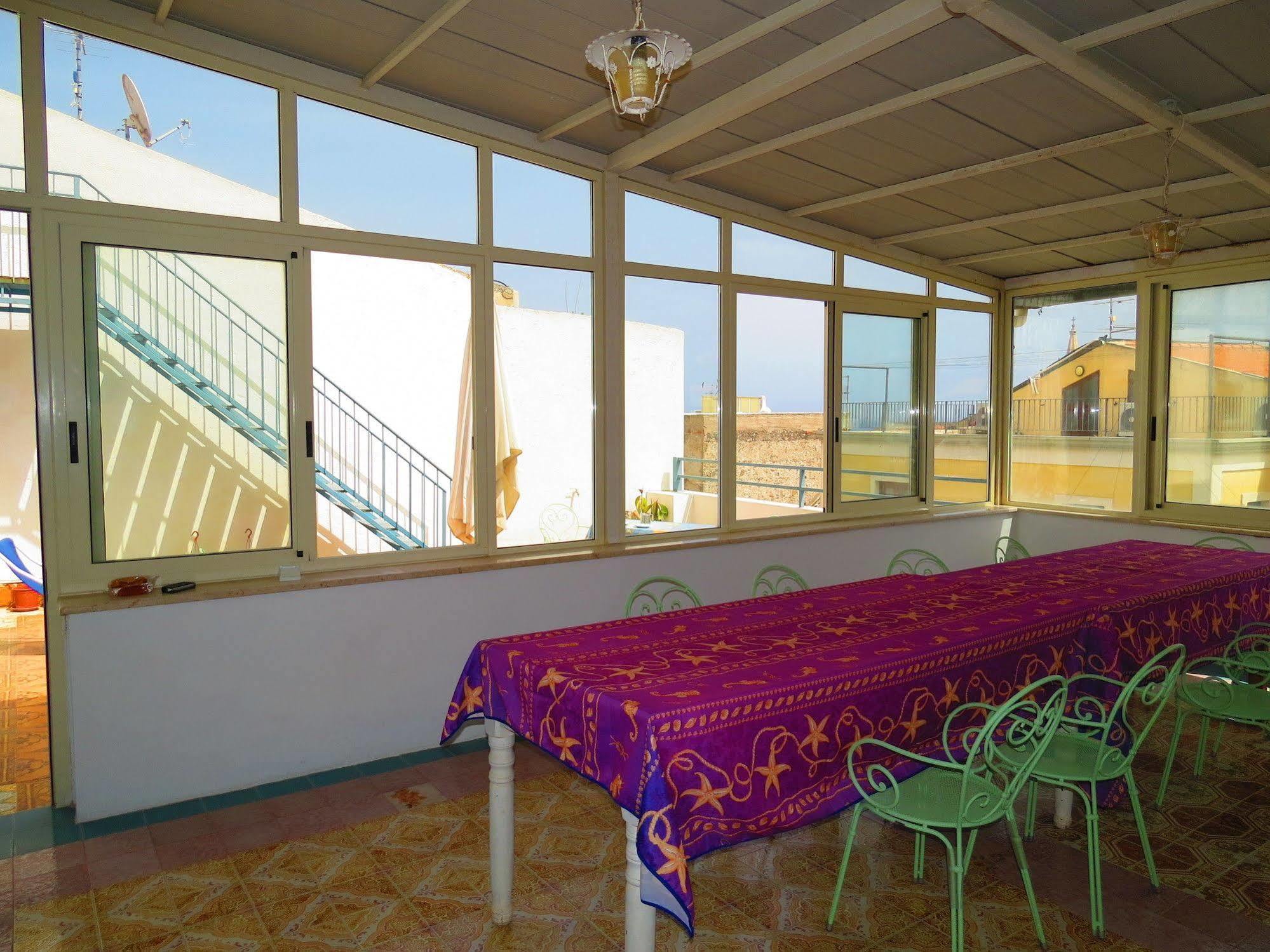 Casa Vittorio B&B ليباري المظهر الخارجي الصورة