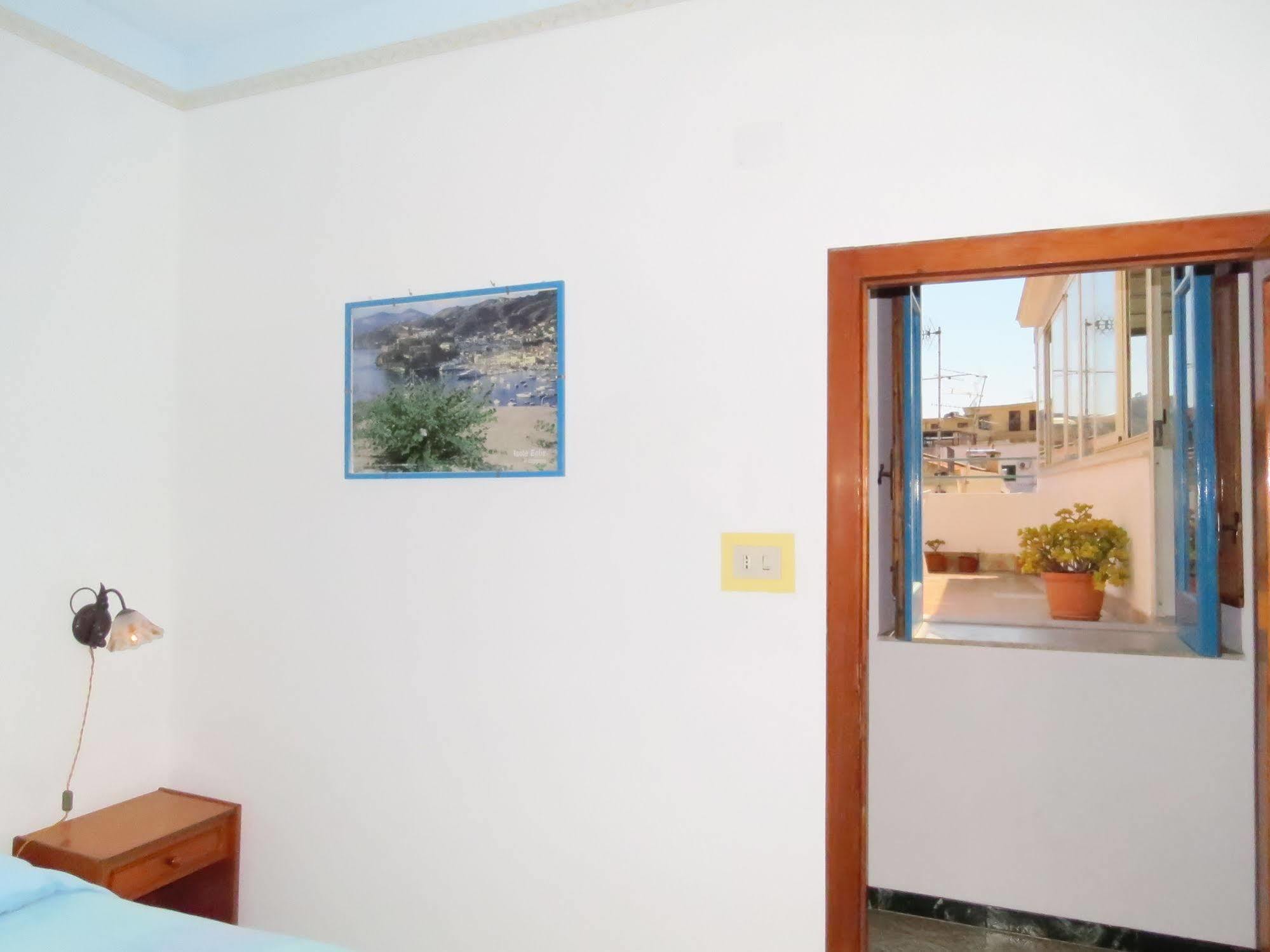 Casa Vittorio B&B ليباري المظهر الخارجي الصورة